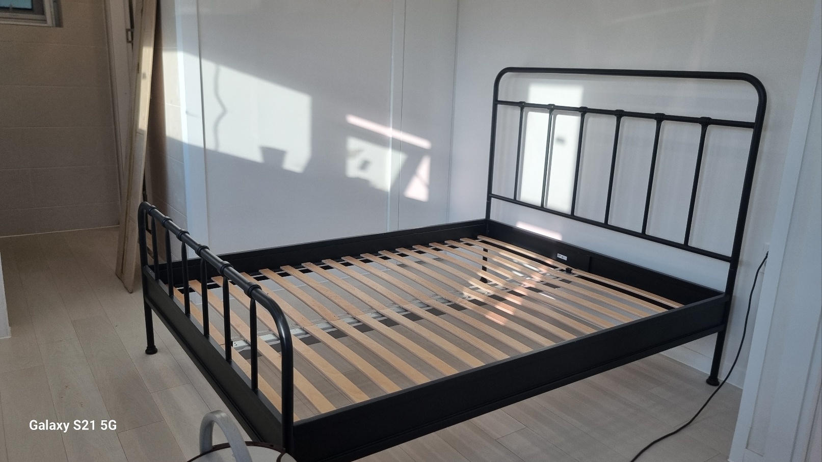 마당 바베큐 공간과 정자